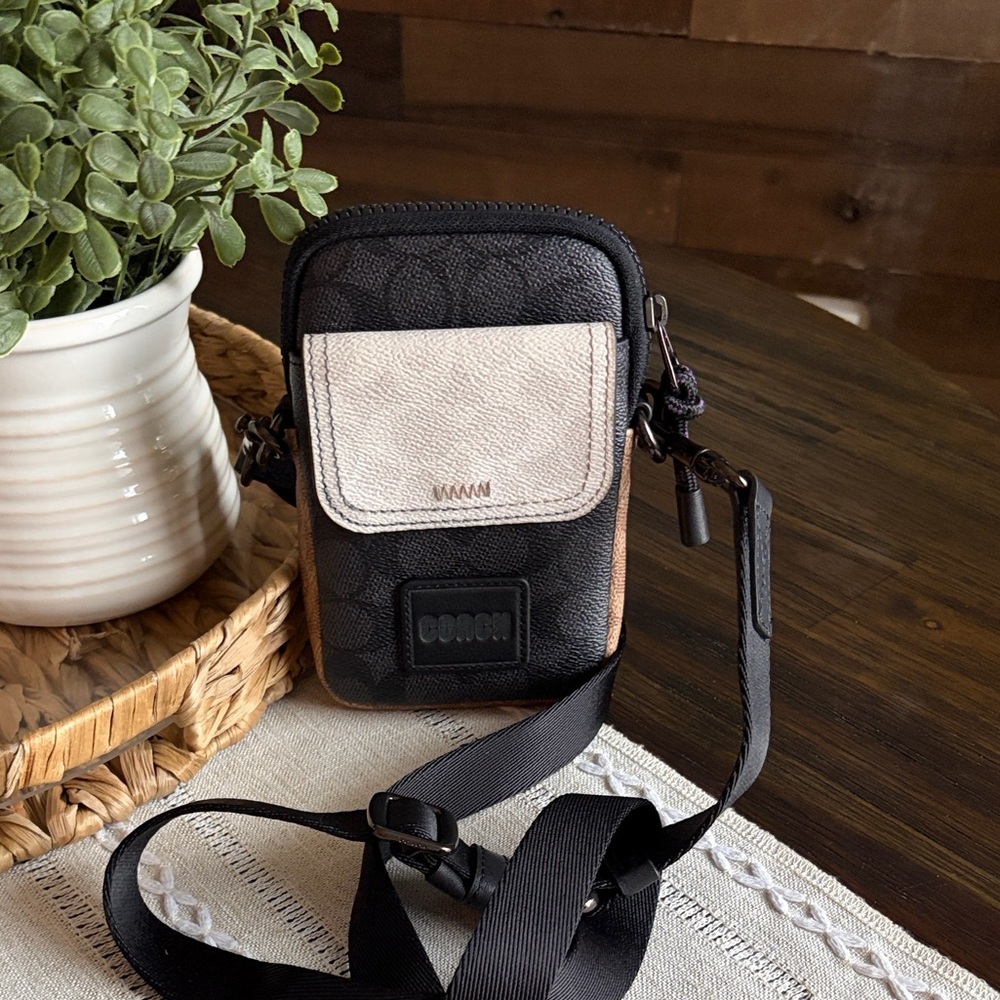 Coach Pacer Convertible Pouch